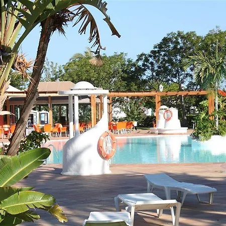 Cordial Sandy Golf Apartament