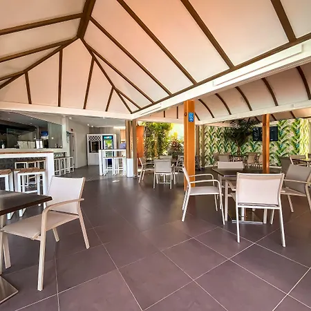 Cordial Sandy Golf Apartment *