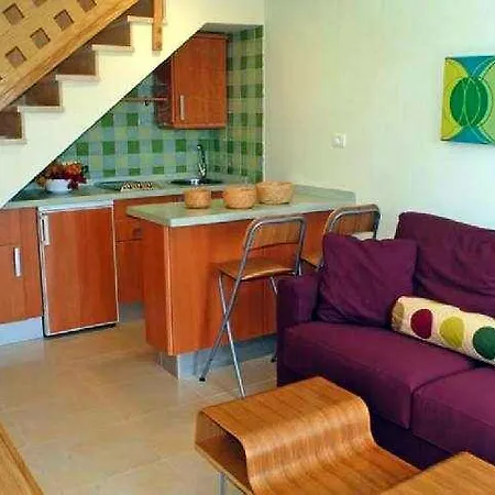 Cordial Sandy Golf Apartment