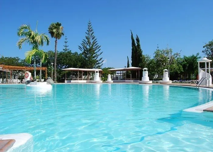 Cordial Sandy Golf *